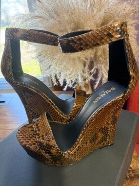 Balmain Paris Snakeskin Platform Sandals – New with Box & Tags – Designer Luxury